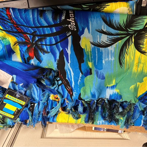 COPY - WOMANS BAHAMAS SARONG NEW WITH TAGS - Picture 4 of 6